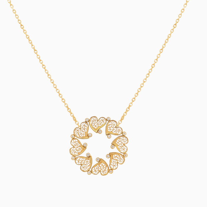 Colar Encanto em Prata Dourada